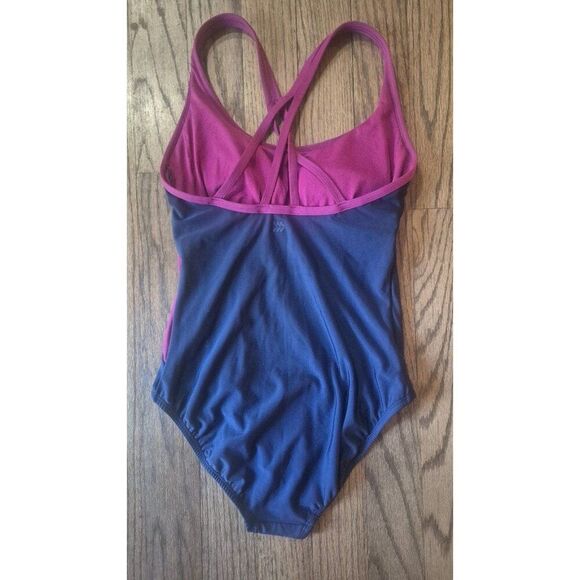 All In Motion Athletic Toning One-piece Bathingsuit Swimsuit Women's Size Medium - Picture 2 of 3
